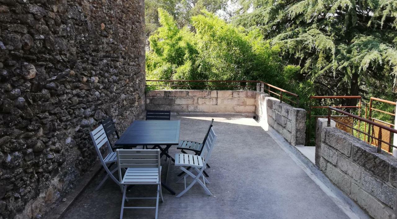 Gite Du Domaine Saint Jean De L'Arbousier Кастри Екстериор снимка